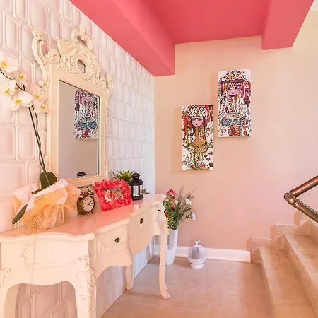 Apartamento 102 *